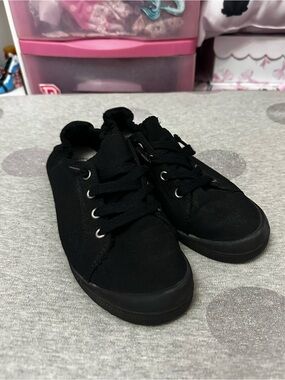 5 for $15! SO Slip-On Black Sneakers Size 7